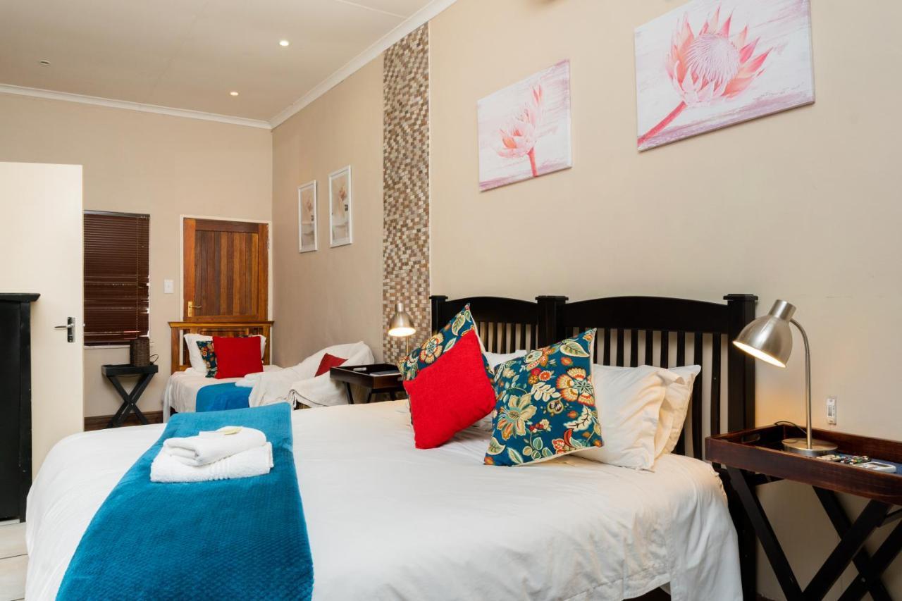 Riverbank Lodge Upington Exterior foto
