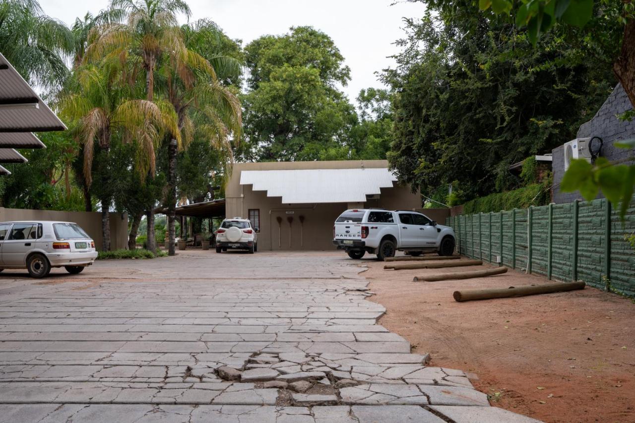 Riverbank Lodge Upington Exterior foto