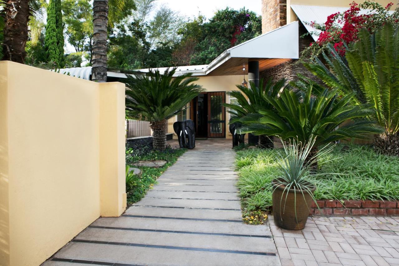 Riverbank Lodge Upington Exterior foto